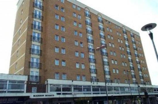 לונדון Private Double Bedroom In Hounslow Near Heathrow מראה חיצוני תמונה